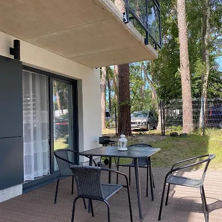 W Miedzywodziu Z Parkingiem *