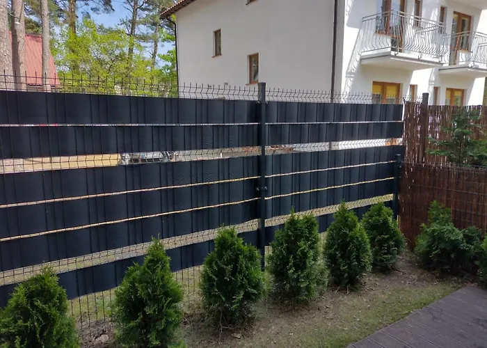 W Miedzywodziu Z Parkingiem